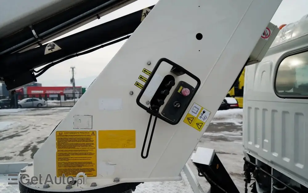 NISSAN CABSTAR / ZWYŻKA 20 METRÓW / GSR E200TE4 /  BLIŹNIAK / UDŹWIG - 200 kg / 4 PODPORY 