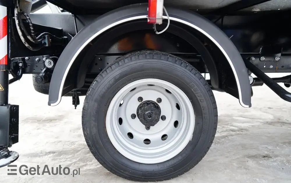 NISSAN CABSTAR / ZWYŻKA 20 METRÓW / GSR E200TE4 /  BLIŹNIAK / UDŹWIG - 200 kg / 4 PODPORY 