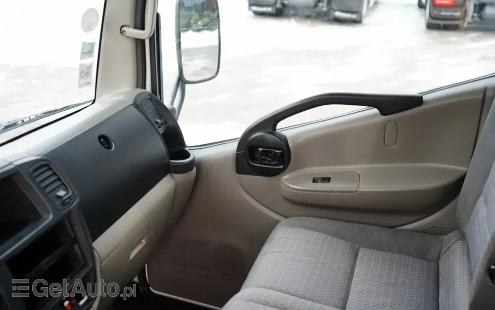 NISSAN CABSTAR / ZWYŻKA 20 METRÓW / GSR E200TE4 /  BLIŹNIAK / UDŹWIG - 200 kg / 4 PODPORY 