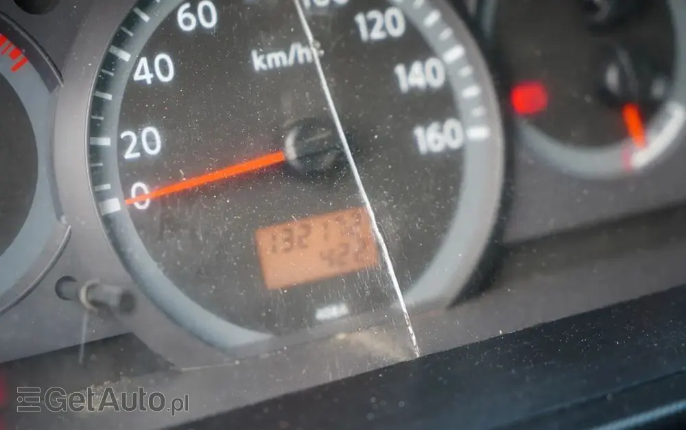 NISSAN CABSTAR / ZWYŻKA 20 METRÓW / GSR E200TE4 /  BLIŹNIAK / UDŹWIG - 200 kg / 4 PODPORY 