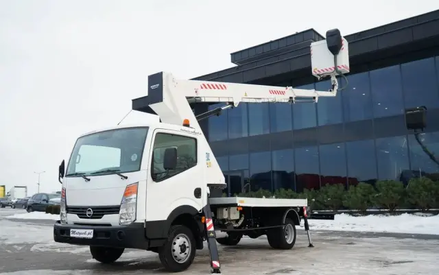 NISSAN CABSTAR / ZWYŻKA 20 METRÓW / GSR E200TE4 /  BLIŹNIAK / UDŹWIG - 200 kg / 4 PODPORY 