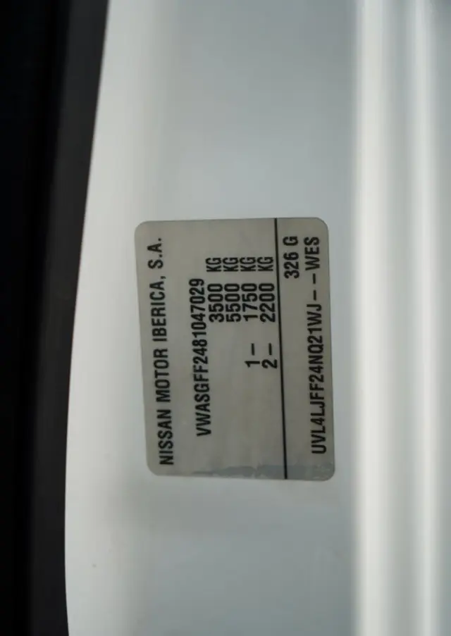 NISSAN CABSTAR / ZWYŻKA 20 METRÓW / GSR E200TE4 /  BLIŹNIAK / UDŹWIG - 200 kg / 4 PODPORY 