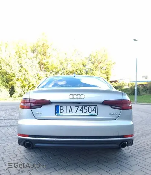 AUDI A4 