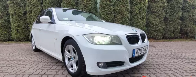 BMW Seria 3 320i (170 KM)