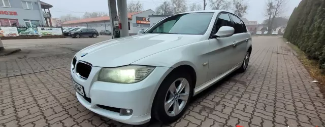 BMW Seria 3 320i (170 KM)