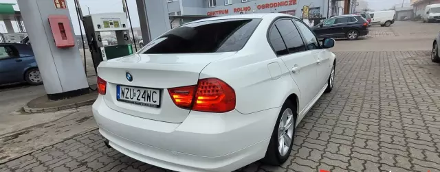 BMW Seria 3 320i (170 KM)
