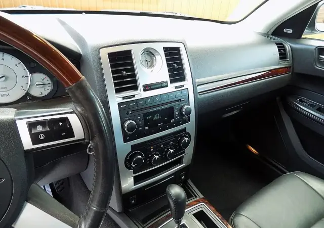 CHRYSLER 300C 2.7 Automatik