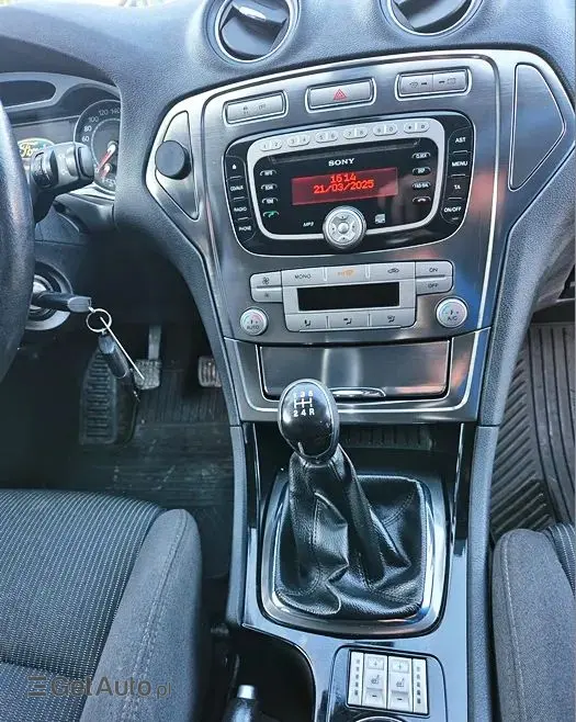 FORD Mondeo 2.0 FF Platinium X Plus (Titanium)