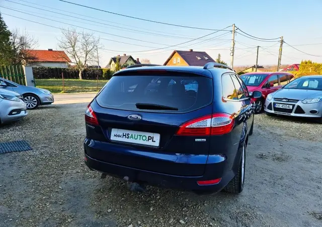 FORD Mondeo 2.0 FF Platinium X Plus (Titanium)