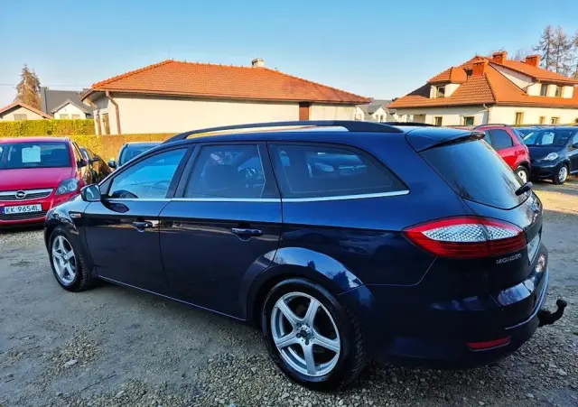 FORD Mondeo 2.0 FF Platinium X Plus (Titanium)