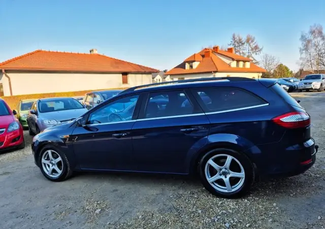 FORD Mondeo 2.0 FF Platinium X Plus (Titanium)