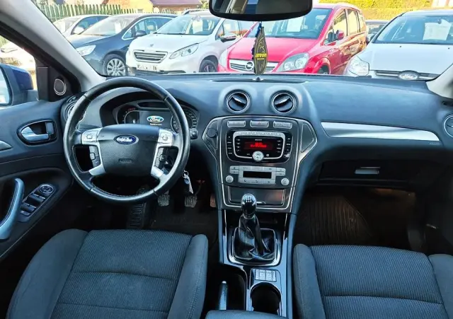 FORD Mondeo 2.0 FF Platinium X Plus (Titanium)