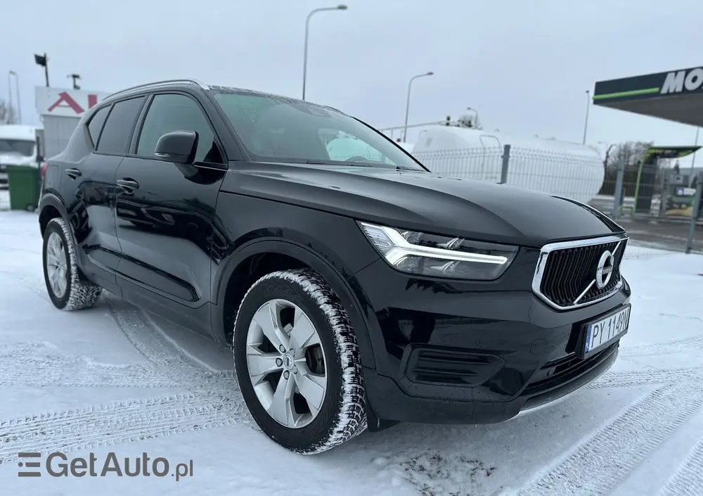 VOLVO XC 40 T3 Momentum Pro