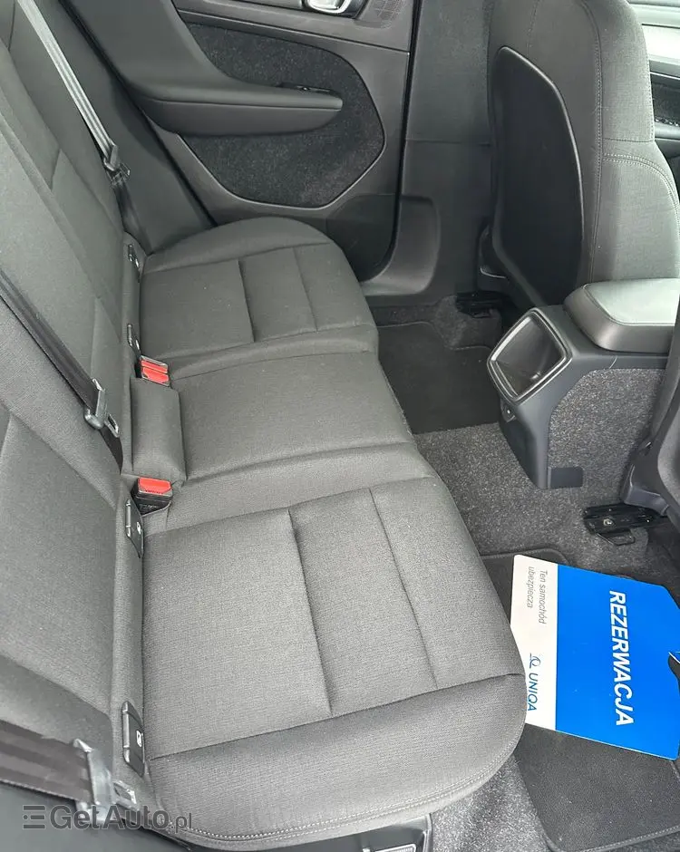 VOLVO XC 40 T3 Momentum Pro