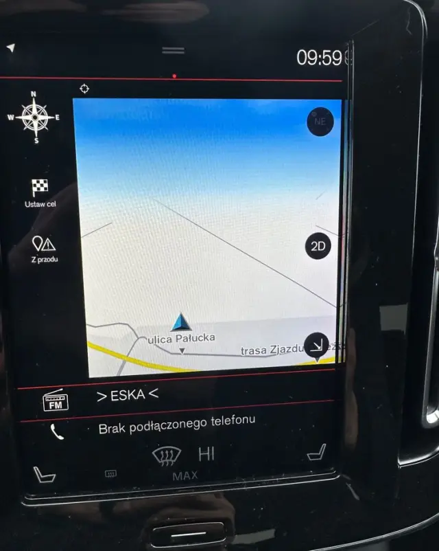 VOLVO XC 40 T3 Momentum Pro