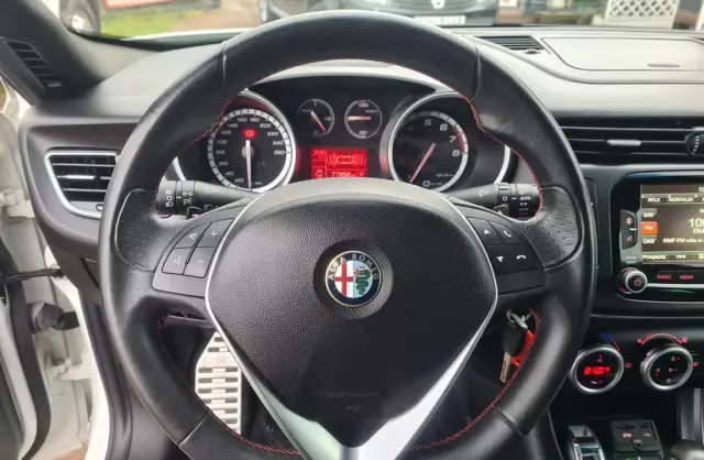 ALFA ROMEO Giulietta 