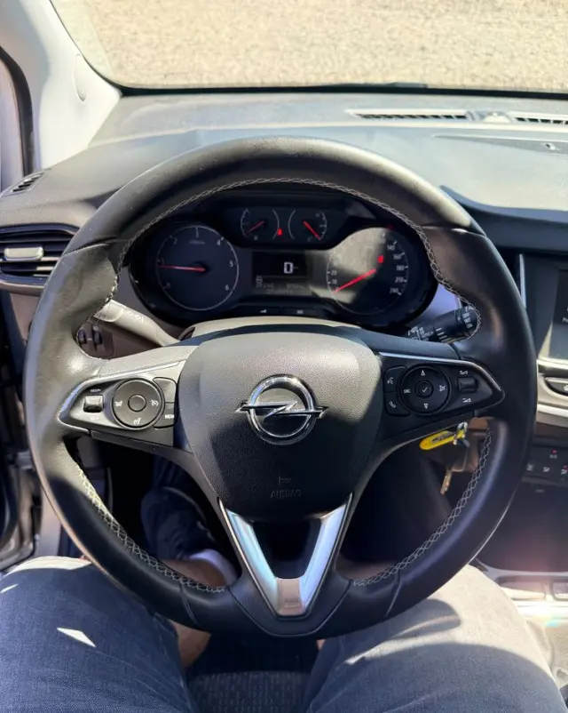 OPEL Crossland X 1.6 Edition