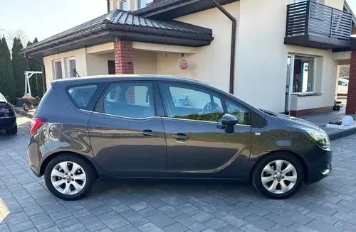 OPEL Meriva 