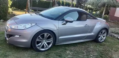 PEUGEOT RCZ 