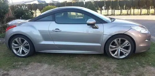 PEUGEOT RCZ 
