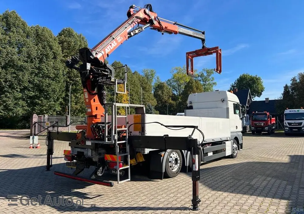 MAN 26.460 TGX skrzyniowy z HDS ATLAS 165, 518 t.km. 