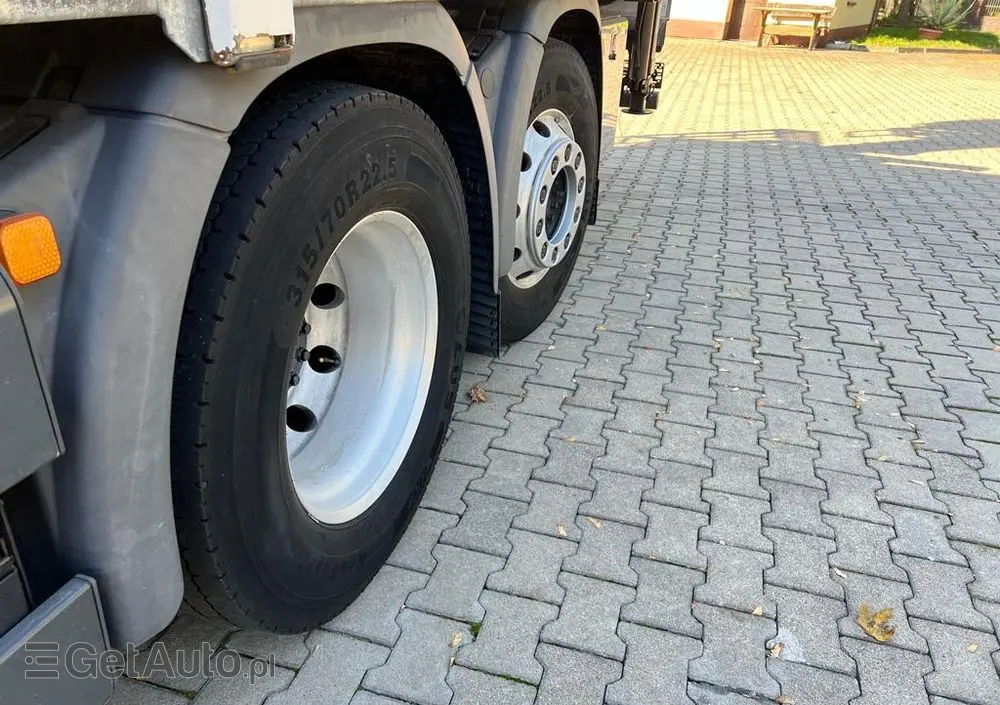 MAN 26.460 TGX skrzyniowy z HDS ATLAS 165, 518 t.km. 