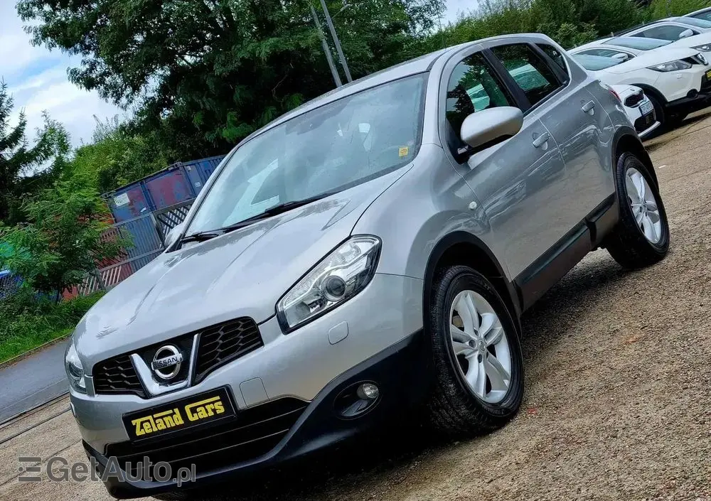 NISSAN Qashqai 2.0 4 x 4 CVT tekna