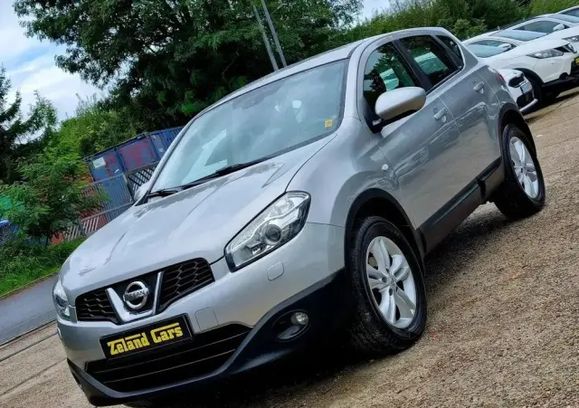 NISSAN Qashqai 2.0 4 x 4 CVT tekna