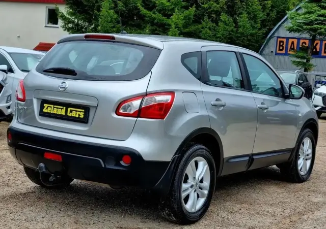 NISSAN Qashqai 2.0 4 x 4 CVT tekna