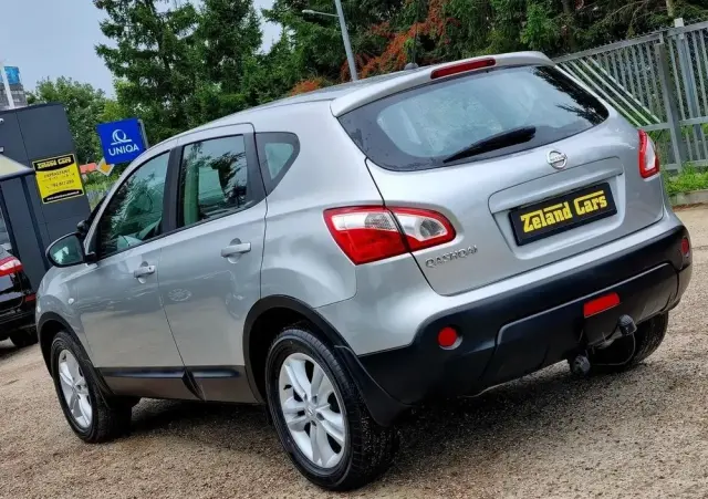 NISSAN Qashqai 2.0 4 x 4 CVT tekna