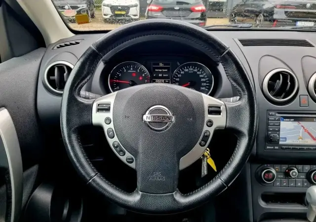 NISSAN Qashqai 2.0 4 x 4 CVT tekna