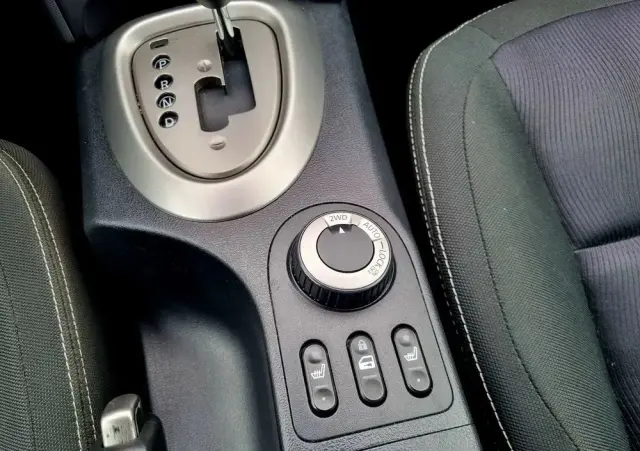 NISSAN Qashqai 2.0 4 x 4 CVT tekna