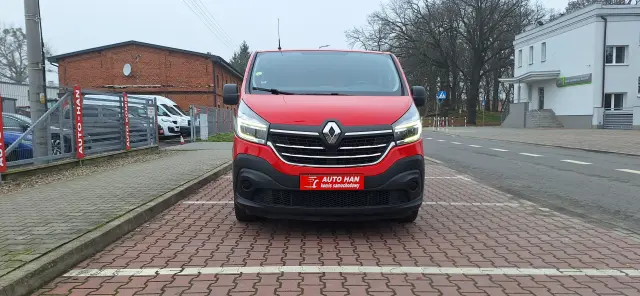 RENAULT Trafic 