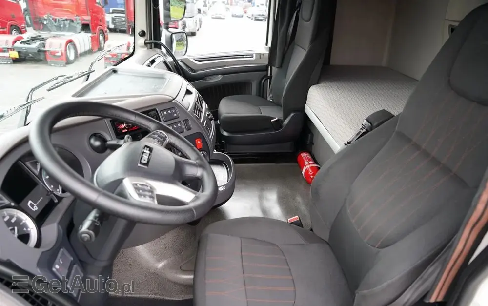 DAF XF 480 / SPACE CAB / KLIMA POSTOJOWA  / SPROWADZONY / PO KONTRAKCIE SERWISOWYM 