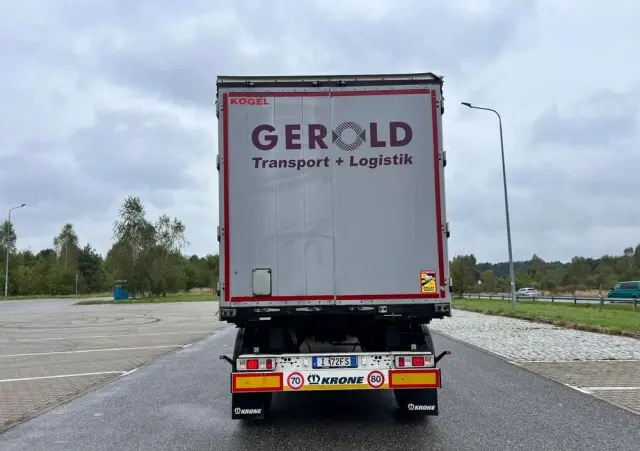 KRONE BDF 2021 KRONE ZABUDOWA FIRANKA Z Niemiec idealny stan 