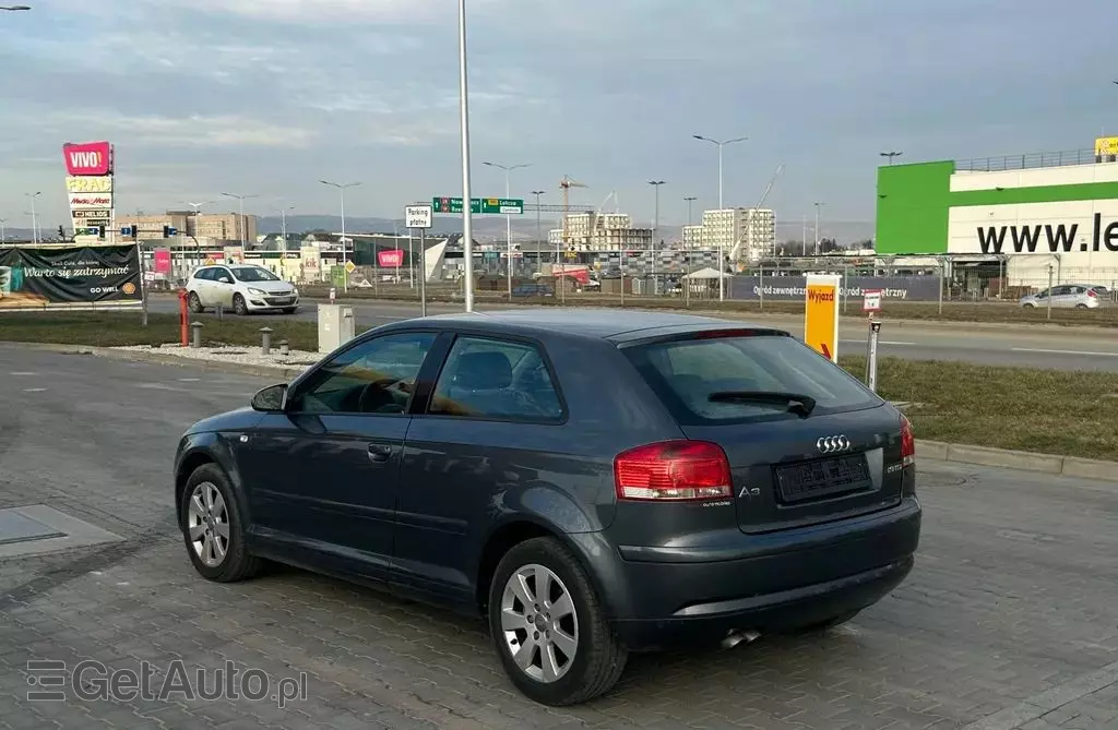 AUDI A3 