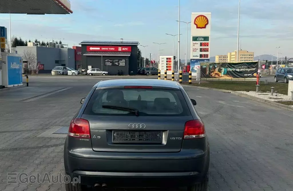 AUDI A3 