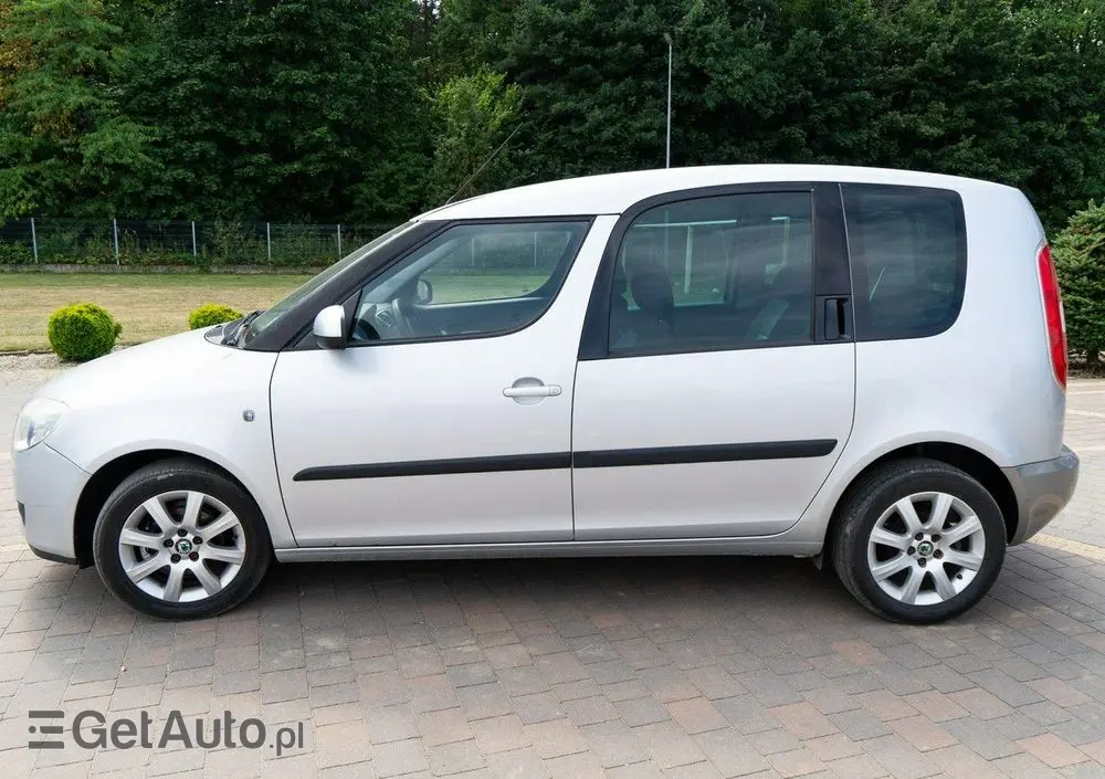 SKODA Roomster 