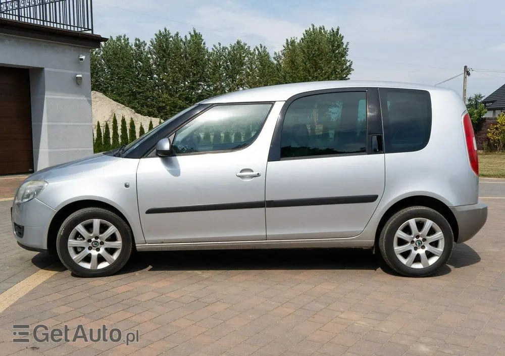SKODA Roomster 
