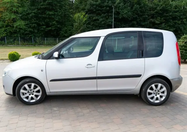 SKODA Roomster 