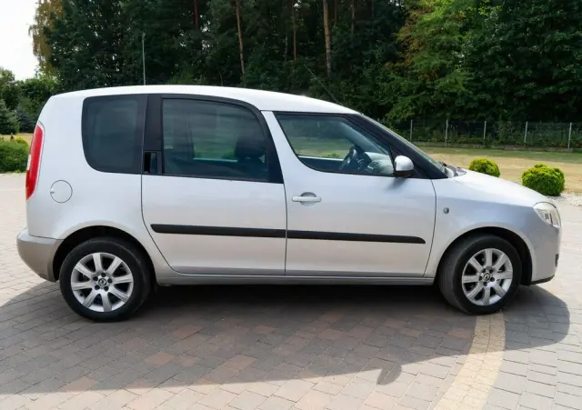 SKODA Roomster 