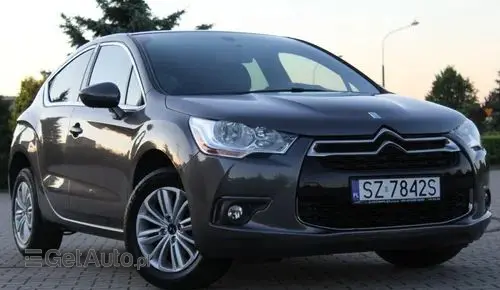 DS 4 