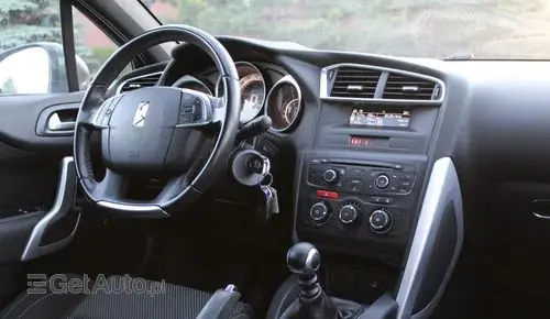 DS 4 
