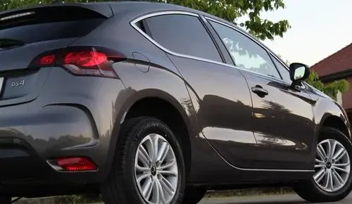 DS 4 