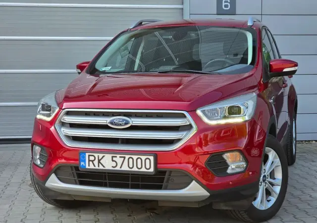 FORD Kuga 1.5 EcoBoost FWD Titanium ASS MMT6