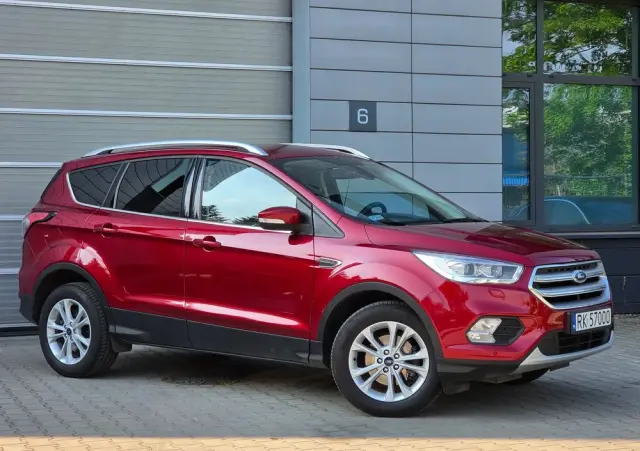 FORD Kuga 1.5 EcoBoost FWD Titanium ASS MMT6