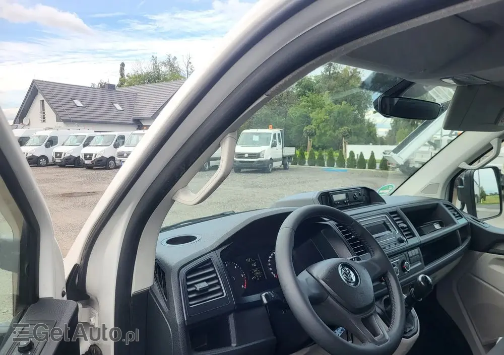 VOLKSWAGEN Transporter t6 lift doka super stan klima serwisowany 