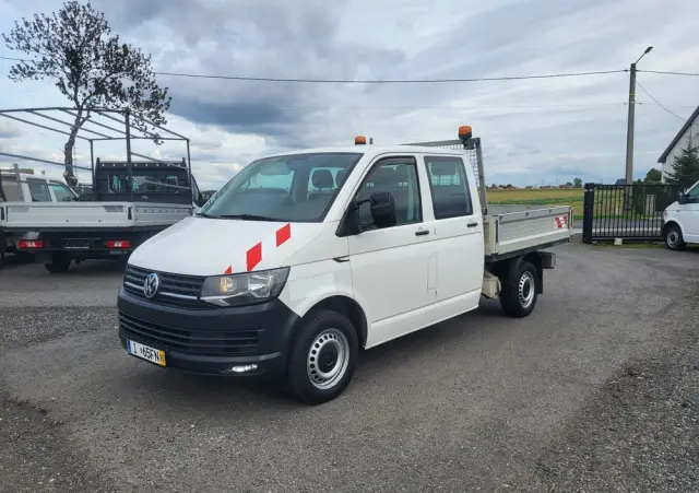 VOLKSWAGEN Transporter t6 lift doka super stan klima serwisowany 