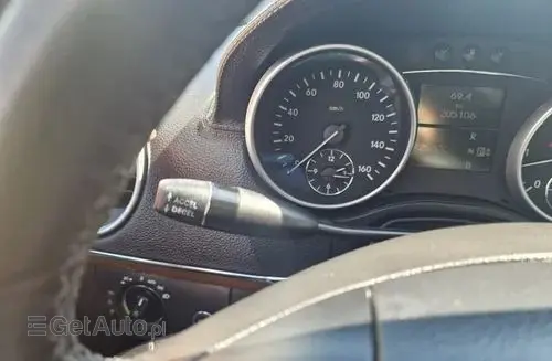 MERCEDES-BENZ GL 