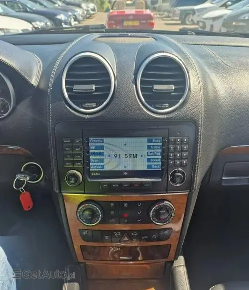 MERCEDES-BENZ GL 